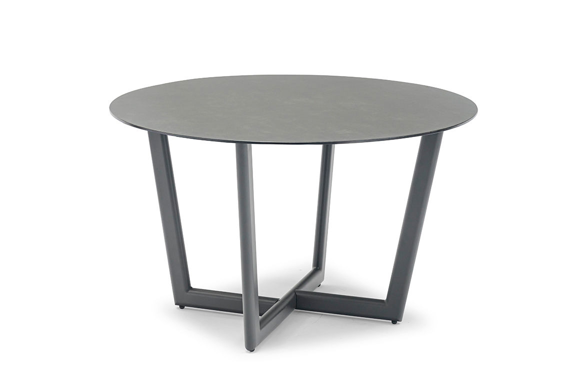 HUG round dining table